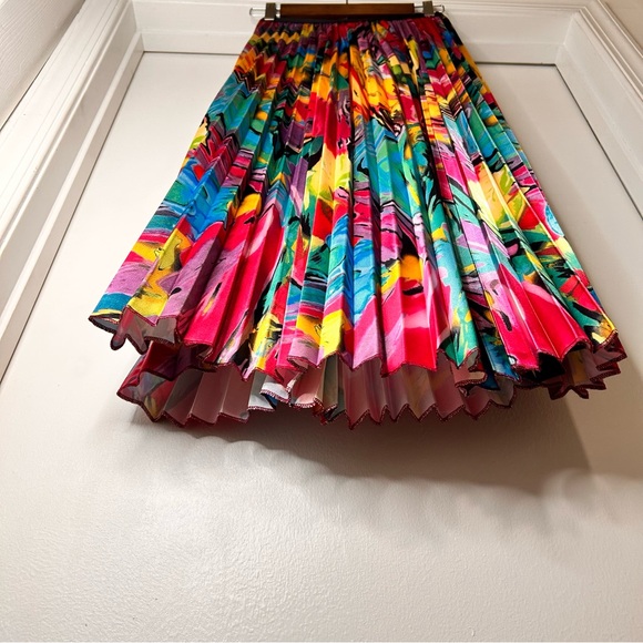 Multicolored Abstract Satin Pleated Skirt - Size Small - Picture 3 of 11